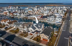 4 Grenada Ln, Ocean City, NJ 08226