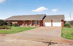 920 McDonald Terrace, Cordell, OK 73632