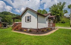 3 Gayman Ave, West Bethlehem, PA 15345