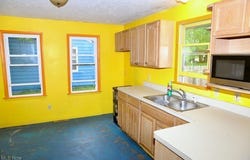 12532 Lake Drive, Burton, OH 44021