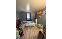 121 CHAMBERLAINE AVENUE, POTTSVILLE, PA 17901