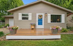75 Birch Ct, NorthLiberty, IA 52317