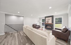 6655 W 82ND Street, Overland Park, KS 66204