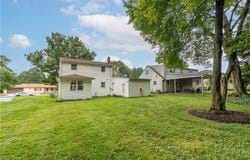 1057 Dogwood Avenue NE, North Canton, OH 44720