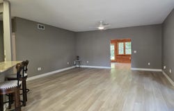2220 W State, MASON CITY, IA 50401