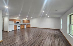 625/627 W Hawthorne Street, Houston, MO 65483