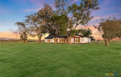 1591 Leissner School Road, Seguin, TX 78155