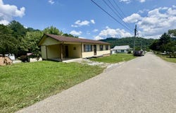 200 Poplar Street, Sneedville, TN 37869