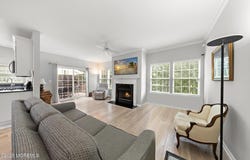 17 Island Breeze Court, Manahawkin, NJ 08050