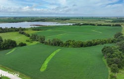 2832 740th Ave, State Center, IA 50247