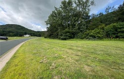 2720 Oakhurst Drive, Lake City, MN 55041