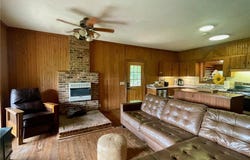 452 Marion County 3048, Yellville, AR 72687