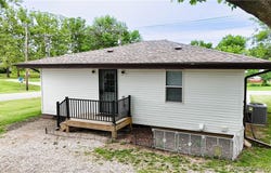 205 E 15th Street, Eldon, MO 65026