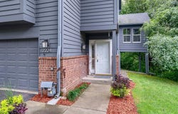 2224 Sherwood Court, Minnetonka, MN 55305