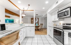 15017 Baxter Village Drive, Chesterfield, MO 63017