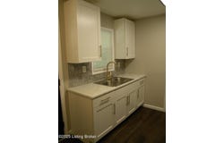 5202 Rookwood Ave, Louisville, KY 40218