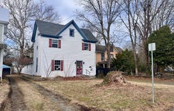 41 KING ST, ONANCOCK, VA 23417