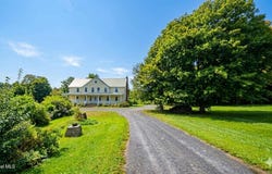979 County Route 401, Westerlo, NY 12193
