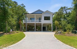 104 SW 29th Street, Oak Island, NC 28465