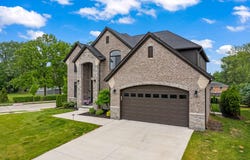 55135 Hanford Court, Utica, MI 48316