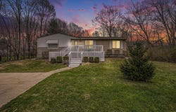 75 Pershing Street, South Haven, MI 49090