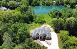 10031 N Range Line Rd, Mequon, WI 53092