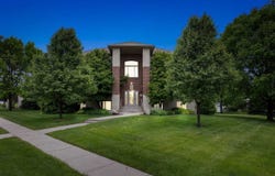 364 Camden Rd, IowaCity, IA 52245
