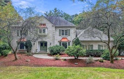 12 Riddle Drive, Bedford, NH 03110
