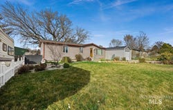 210 5th Ave, Wendell, ID 83355