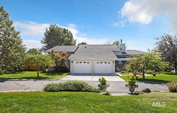 147 W 400 S, Jerome, ID 83338