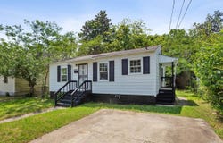 2304 EUFAULA AVENUE, BIRMINGHAM, AL 35208