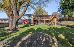 607 N 53rd Ave, Yakima, WA 98908