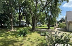 107 N DARST Street, Eureka, IL 61530