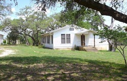 41 Big Joshua Creek Rd, Comfort, TX 78013