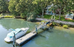 210 Redwood Road, Sag Harbor, NY 11963