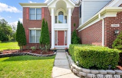1964 Crystal View Court SE, Caledonia, MI 49316