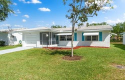 8561 NW 17th Pl, Plantation, FL 33322