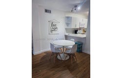 2775 W 52nd St, Hialeah, FL 33016