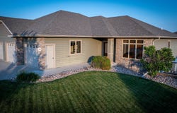 2390 Riviera RD, Sioux Center, IA 51250