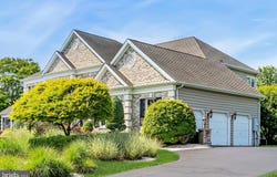 1 ETHAN DRIVE, FARMINGDALE, NJ 07727