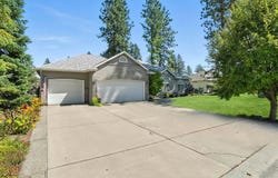 6908 N East Bluff Ct, Spokane, WA 99208