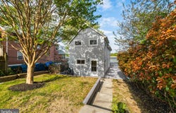 411 EDGEWATER AVENUE, WESTVILLE, NJ 08093
