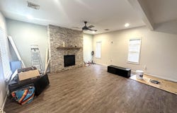 310 E TEXAS Avenue, Sandoval, IL 62882