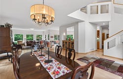381 Del Rio Drive, Chanhassen, MN 55317