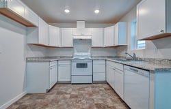 263 20TH AVE, Longview, WA 98632