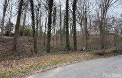 Gate Drive, Thomasville, NC 27360