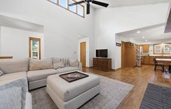 1300 E Cresthill Rd, Derby, KS 67037-2169