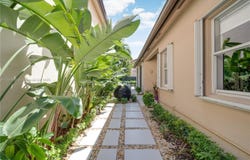 11334 NW 53rd Ln, Doral, FL 33178
