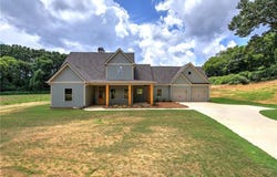 34 HAWKINS Road, Taylorsville, GA 30178