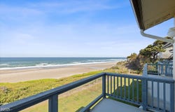 2335 NW Inlet Avenue, Lincoln City, OR 97367
